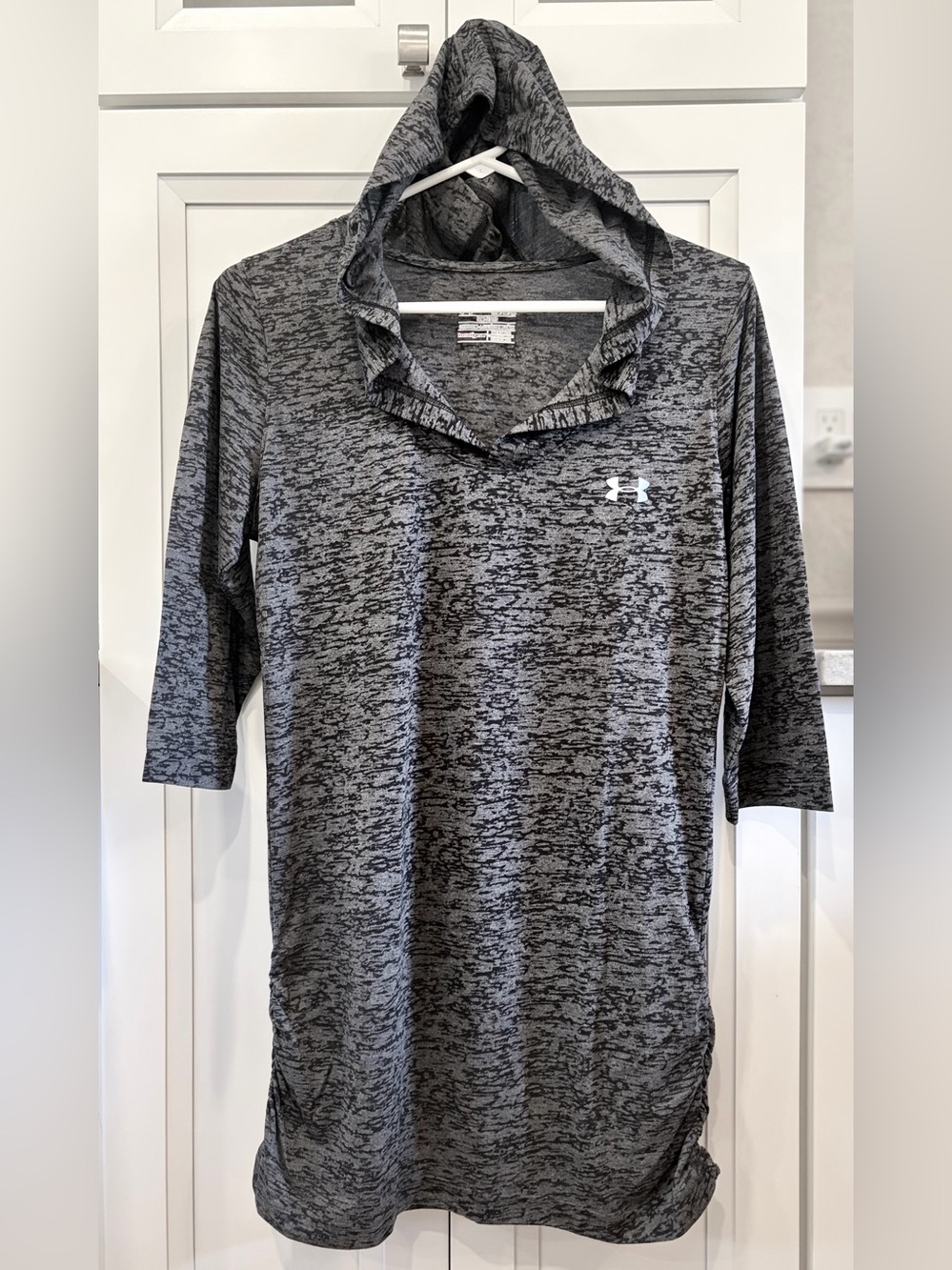 NEW! 🖤 Under Armour Hoodie!